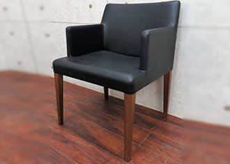 リッツ（LIZ）アームチェア