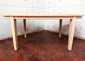 コーヒーテーブル 112（Coffee Table 112）